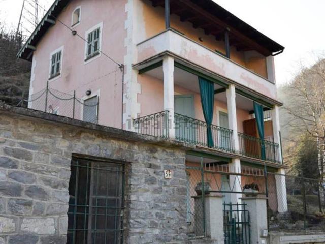 Villetta indipendente in vendita di 132 m² in Strada Vallon Secco, 54