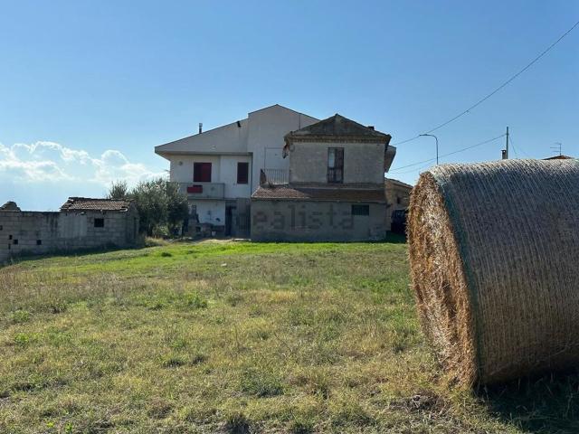 Villetta indipendente in vendita di 133 m² in Contrada Manzitti