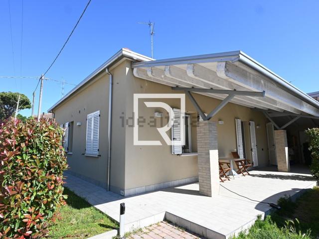 Villetta indipendente in vendita di 134 m² in Via Guido Rubboli
