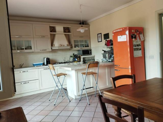 Villetta indipendente in vendita di 134 m² in Via Silvio Menichetti