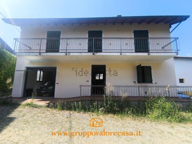 Villetta indipendente in vendita di 134 m² in Frazione Arzello