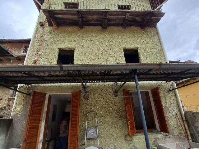 Villetta indipendente in vendita di 134 m² in Strada per Garzeno