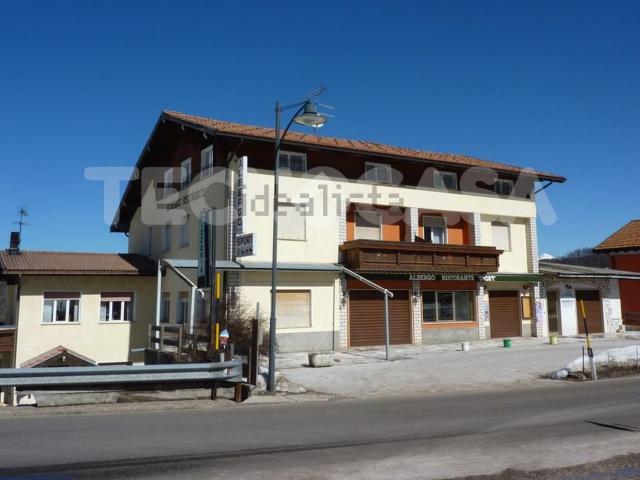Villetta indipendente in vendita di 1350 m² in Via della Fricca, 62