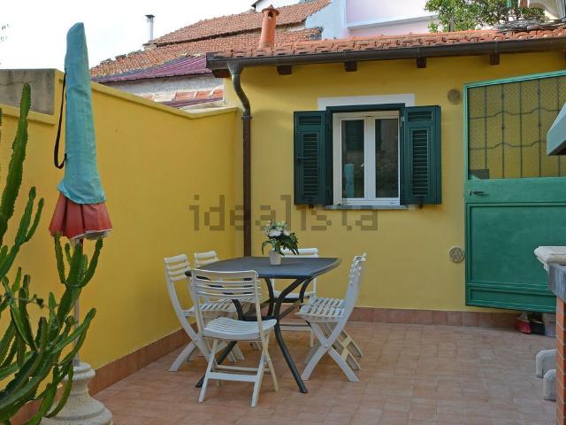 Villetta indipendente in vendita di 135 m² in Via Costa, 71
