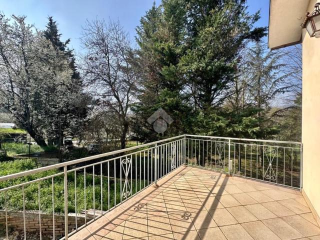 Villetta indipendente in vendita di 135 m² in Via Casetti Uso