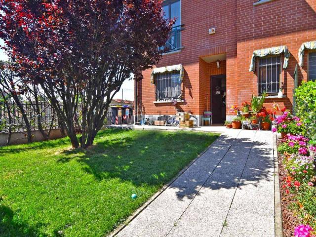 Villetta indipendente in vendita di 135 m² in Via Alba, 29