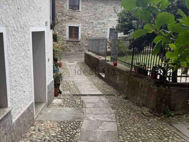 Villetta indipendente in vendita di 135 m² in Via Bonomi