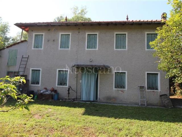 Villetta indipendente in vendita di 135 m² in Via Bellasio