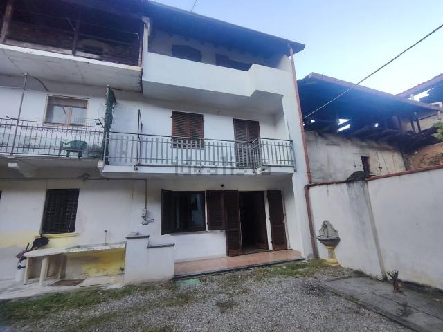 Villetta indipendente in vendita di 135 m² in Via Garibaldi, 10