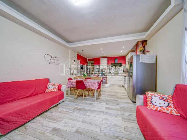 Villetta indipendente in vendita di 135 m² in Via Giuseppe Garibaldi, 21