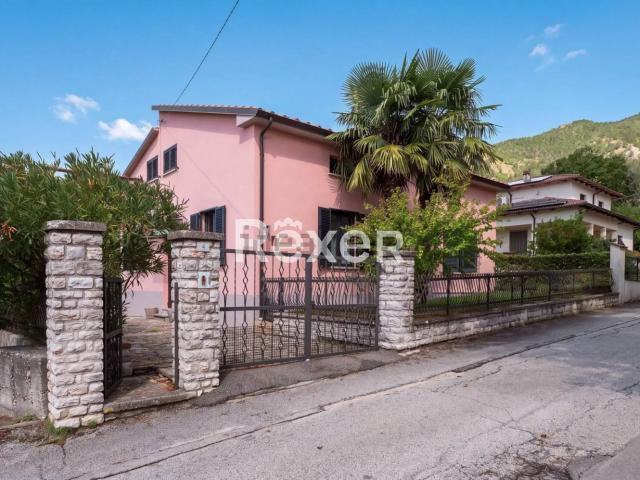 Villetta indipendente in vendita di 135 m² in Via Fossa Secca, 4