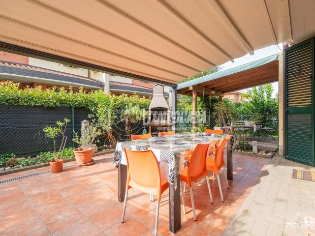 Villetta indipendente in vendita di 135 m² in Via la Torre Pio