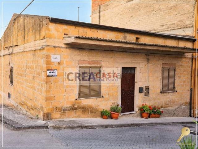Villetta indipendente in vendita di 135 m² in Via Lucca, 3