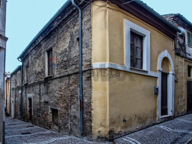 Villetta indipendente in vendita di 135 m² in Via Monte Grappa, 6