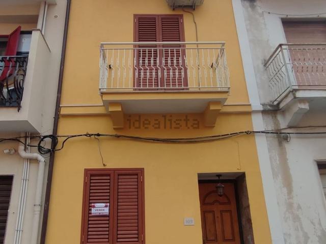 Villetta indipendente in vendita di 135 m² in Via Milano, 109