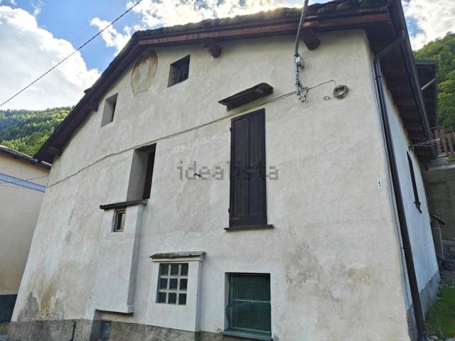 Villetta indipendente in vendita di 135 m² in Via Sant&apos Anna, 9