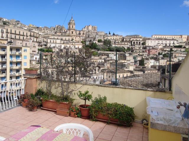 Villetta indipendente in vendita di 135 m² in Via Scarso, 4