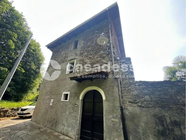 Villetta indipendente in vendita di 135 m² in Via Provinciale, 17