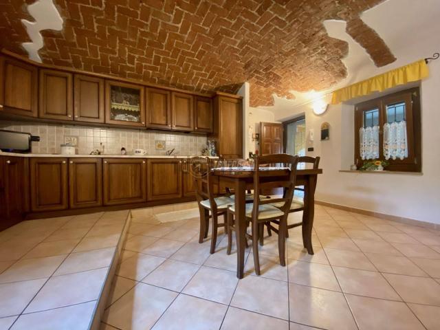 Villetta indipendente in vendita di 135 m² in Via Roma