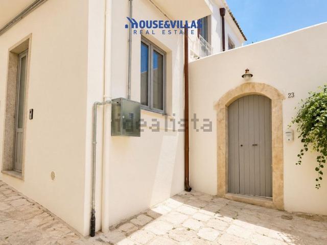 Villetta indipendente in vendita di 135 m² in Corso Vittorio Emanuele, 121