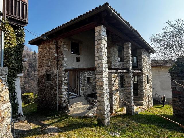 Villetta indipendente in vendita di 135 m² in Località Dramo, 6