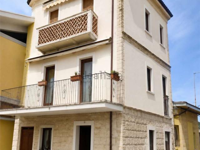 Villetta indipendente in vendita di 135 m² in Località San Bartolomeo