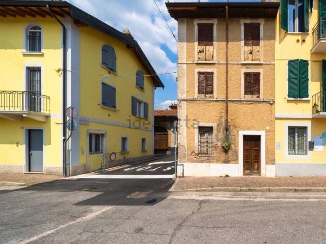 Villetta indipendente in vendita di 135 m² in Piazza Martiri della Libertà