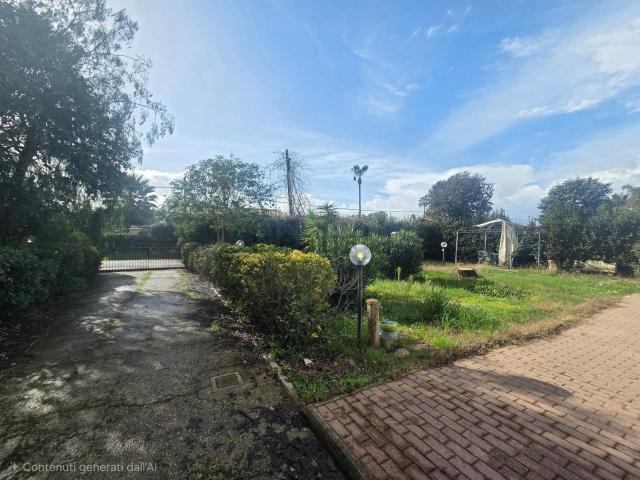 Villetta indipendente in vendita di 135 m² in Strada le Vedeghe