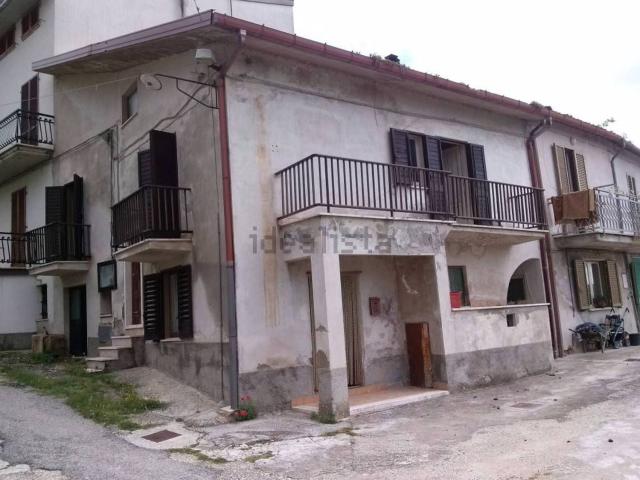 Villetta indipendente in vendita di 135 m² in Strada Provinciale 76 Colle San Marco, 323