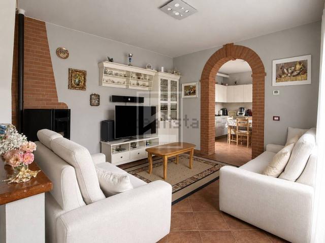 Villetta indipendente in vendita di 136 m² in Via Cadella