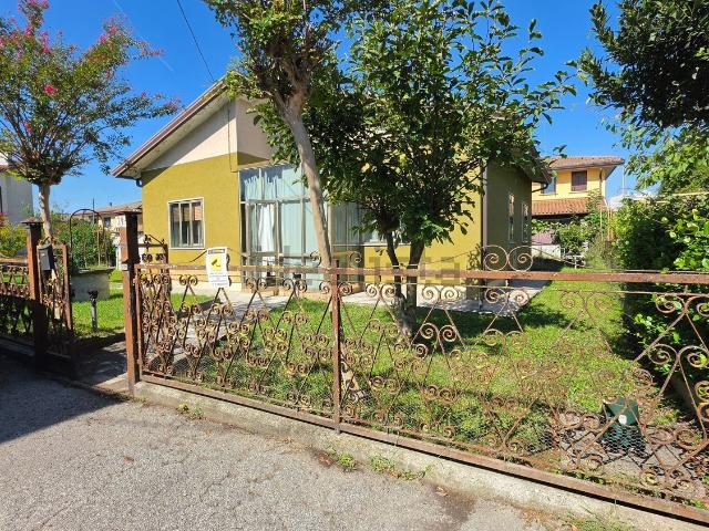 Villetta indipendente in vendita di 136 m² in Via Sant&apos Antonio