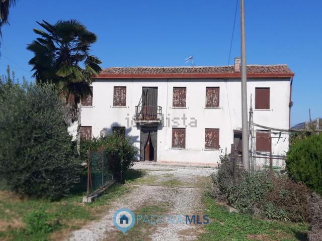 Villetta indipendente in vendita di 136 m² in Via Pozzonovo, 1
