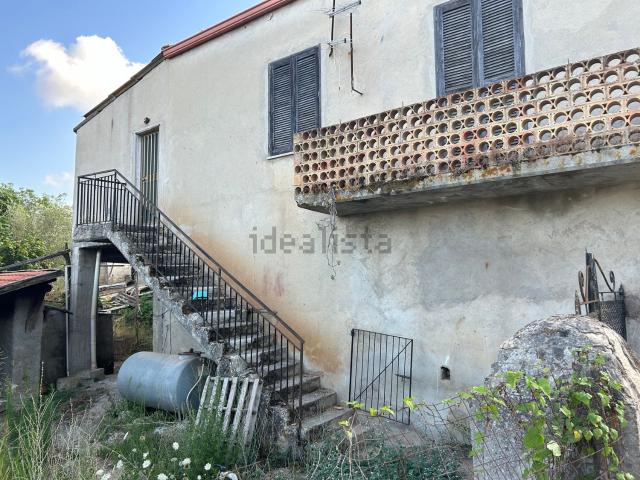 Villetta indipendente in vendita di 136 m² in Frazione Mandaradoni