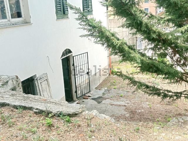 Villetta indipendente in vendita di 137 m² in Via Coronata, 1