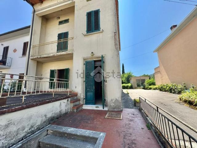 Villetta indipendente in vendita di 137 m² in Via Baccheretana, 207