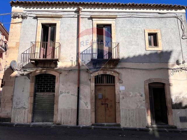Villetta indipendente in vendita di 137 m² in Via Senatore Maiorana, 4