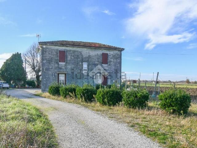 Villetta indipendente in vendita di 137 m² in Via Padusa, 1