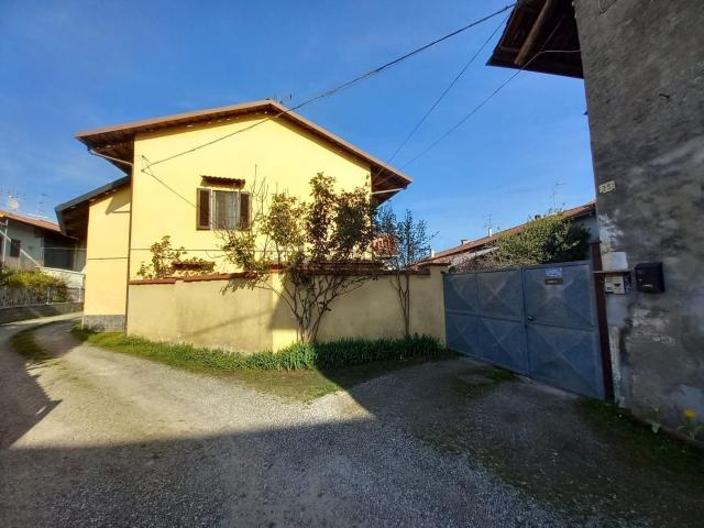 Villetta indipendente in vendita di 137 m² in Via Rondissone, 25
