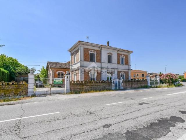 Villetta indipendente in vendita di 137 m² in Via Uccellino, 116