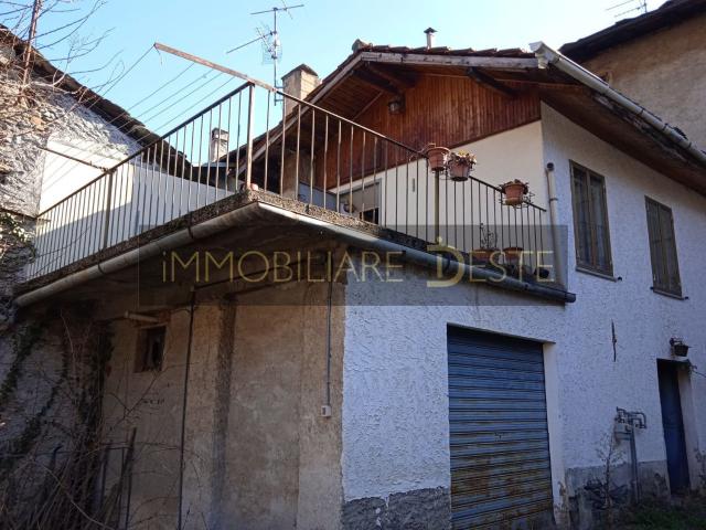 Villetta indipendente in vendita di 137 m² in Via Vittorio Emanuele, 85