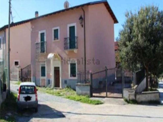 Villetta indipendente in vendita di 138 m² in Via del Selciato, 22