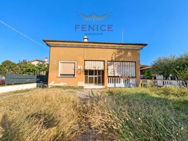 Villetta indipendente in vendita di 138 m² in Via Fantin
