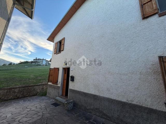 Villetta indipendente in vendita di 138 m² in Via la Rocca, 7