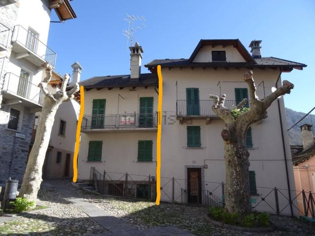 Villetta indipendente in vendita di 138 m² in Via San Rita