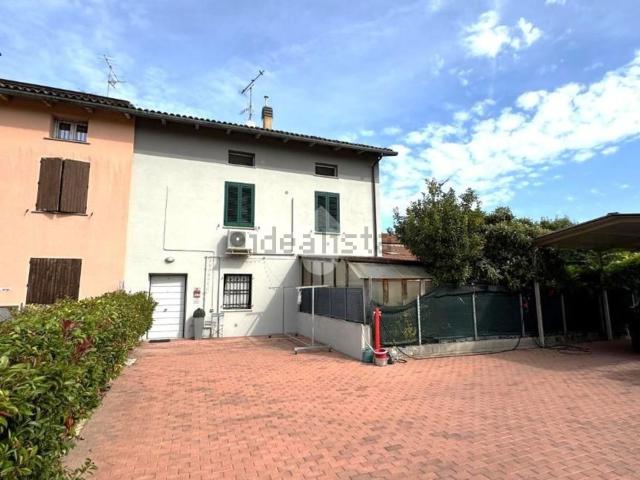 Villetta indipendente in vendita di 138 m² in Via Pettarella, 26