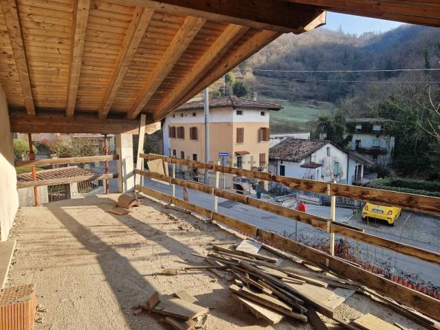 Villetta indipendente in vendita di 139 m² in Via Capomaggiore