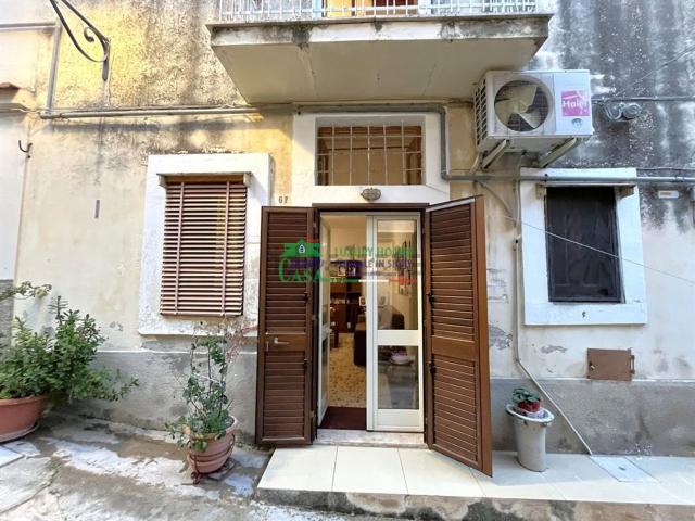 Villetta indipendente in vendita di 139 m² in Via Abita, 67
