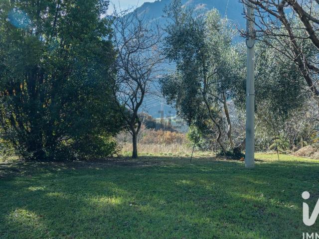 Villetta indipendente in vendita di 139 m² in Frazione Montat, 32