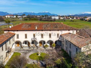 Villetta indipendente in vendita di 1400 m² in Via Barazzola