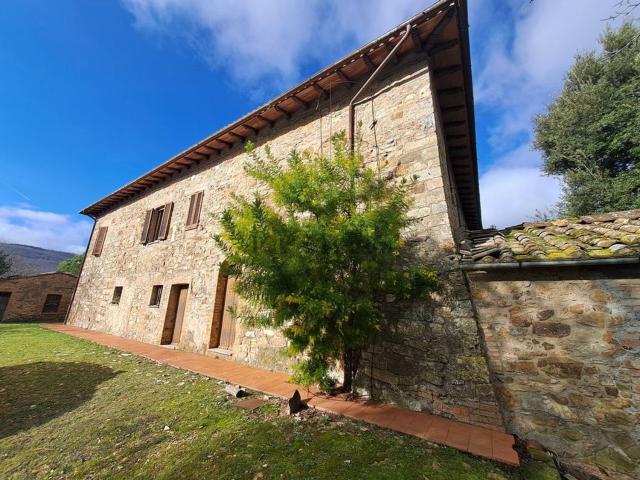 Villetta indipendente in vendita di 1400 m² in Via Solferino